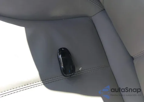 2013 Tesla Model S из США, поврежденный, VIN 5YJSA1CN8DFP24898